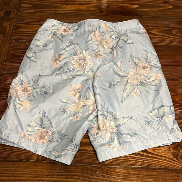 NWOT Hollister Light Blue Floral Print Boardshorts - Picture 5 of 5